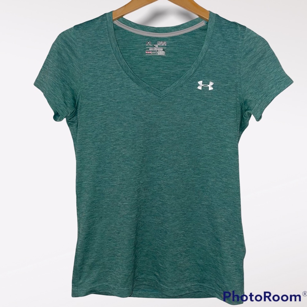 Under Armour V-Neck Tee